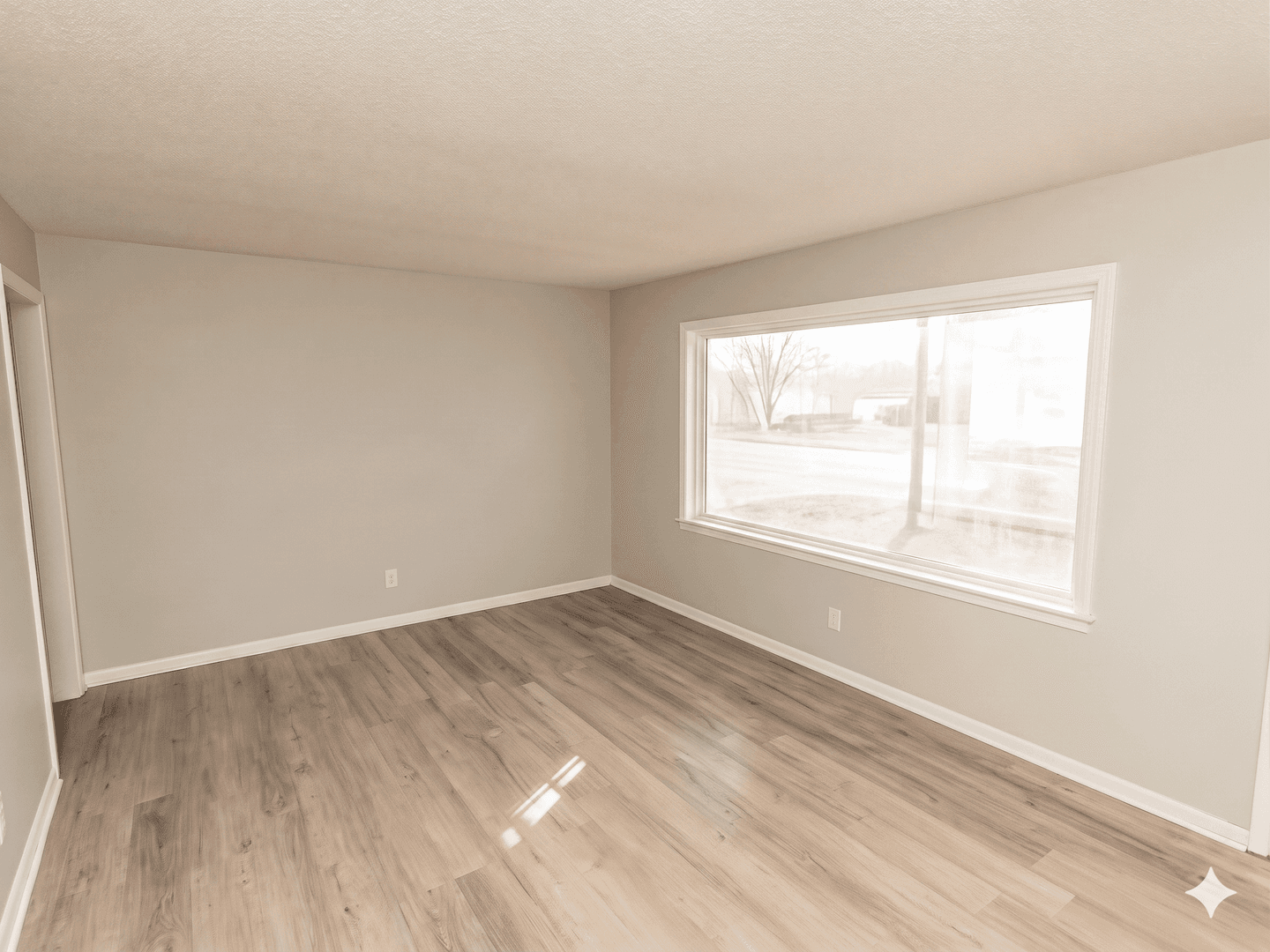 Haysville House: 416 W Spring Dr