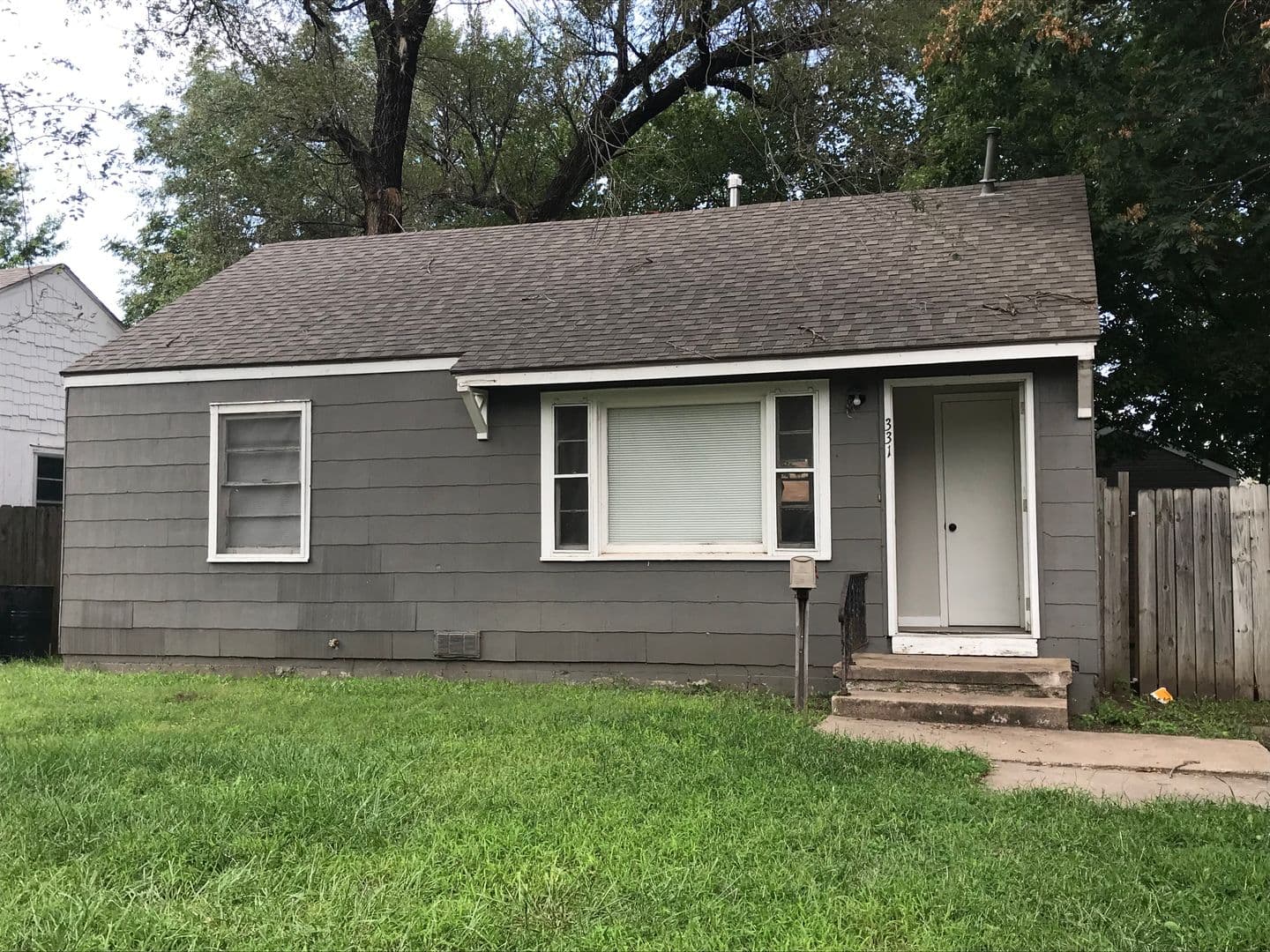 Wichita House: 331 N Saint Paul Ave