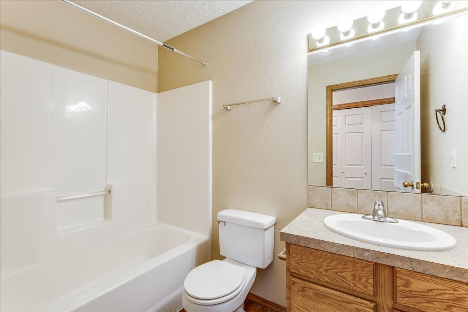 Wichita House: 121 N Florence St