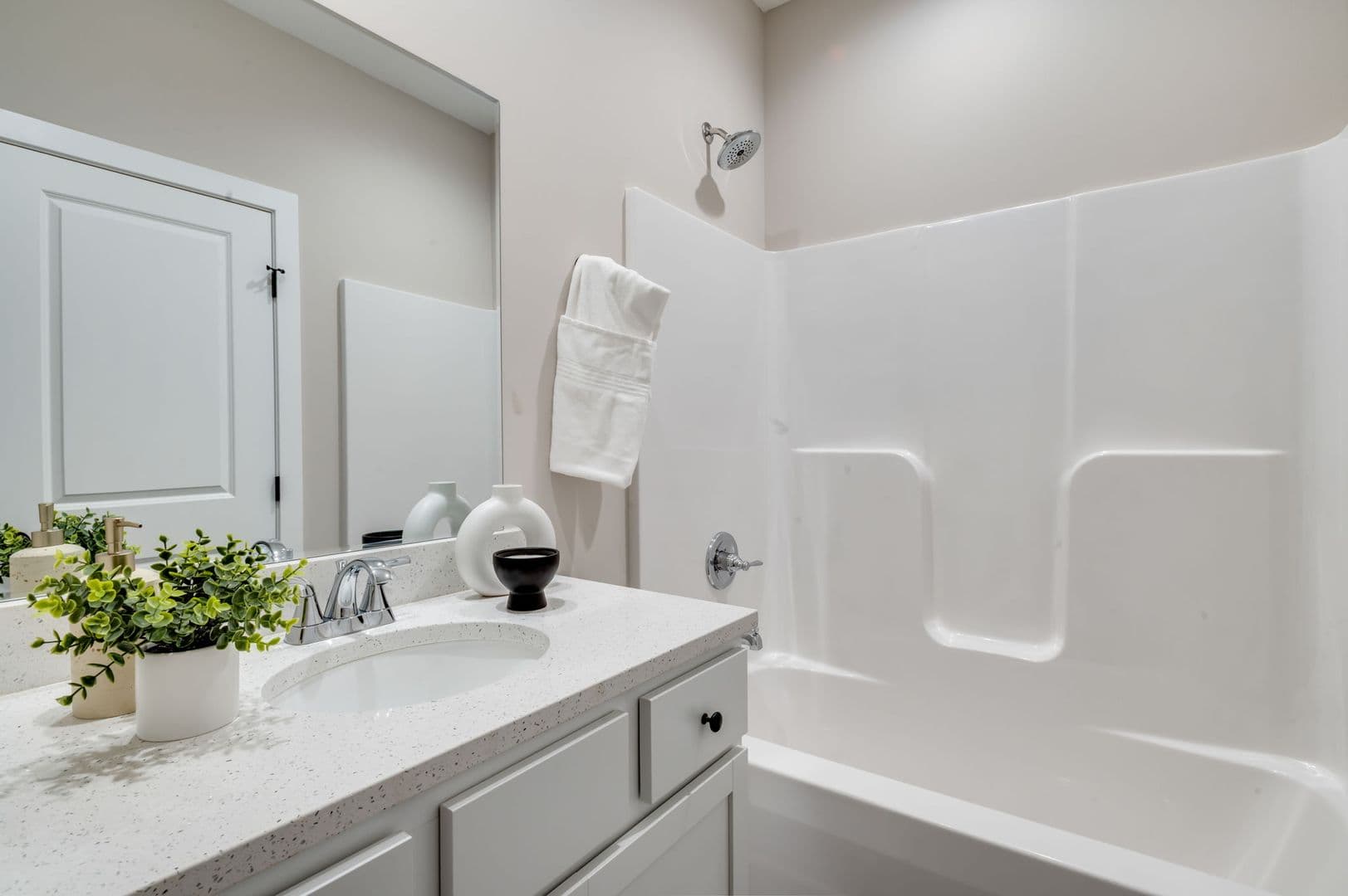 Kechi House: 2238 E Cheyenne Ct