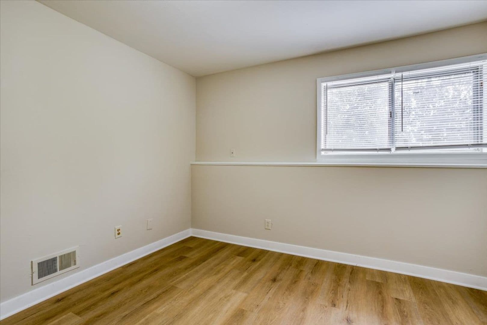 Wichita House: 3109 E Funston St