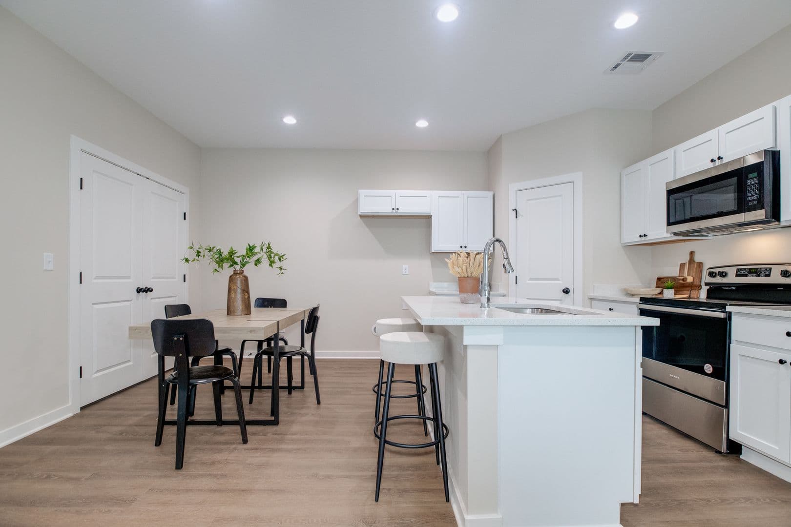 Wichita House: 2925-200 S Maize Ct