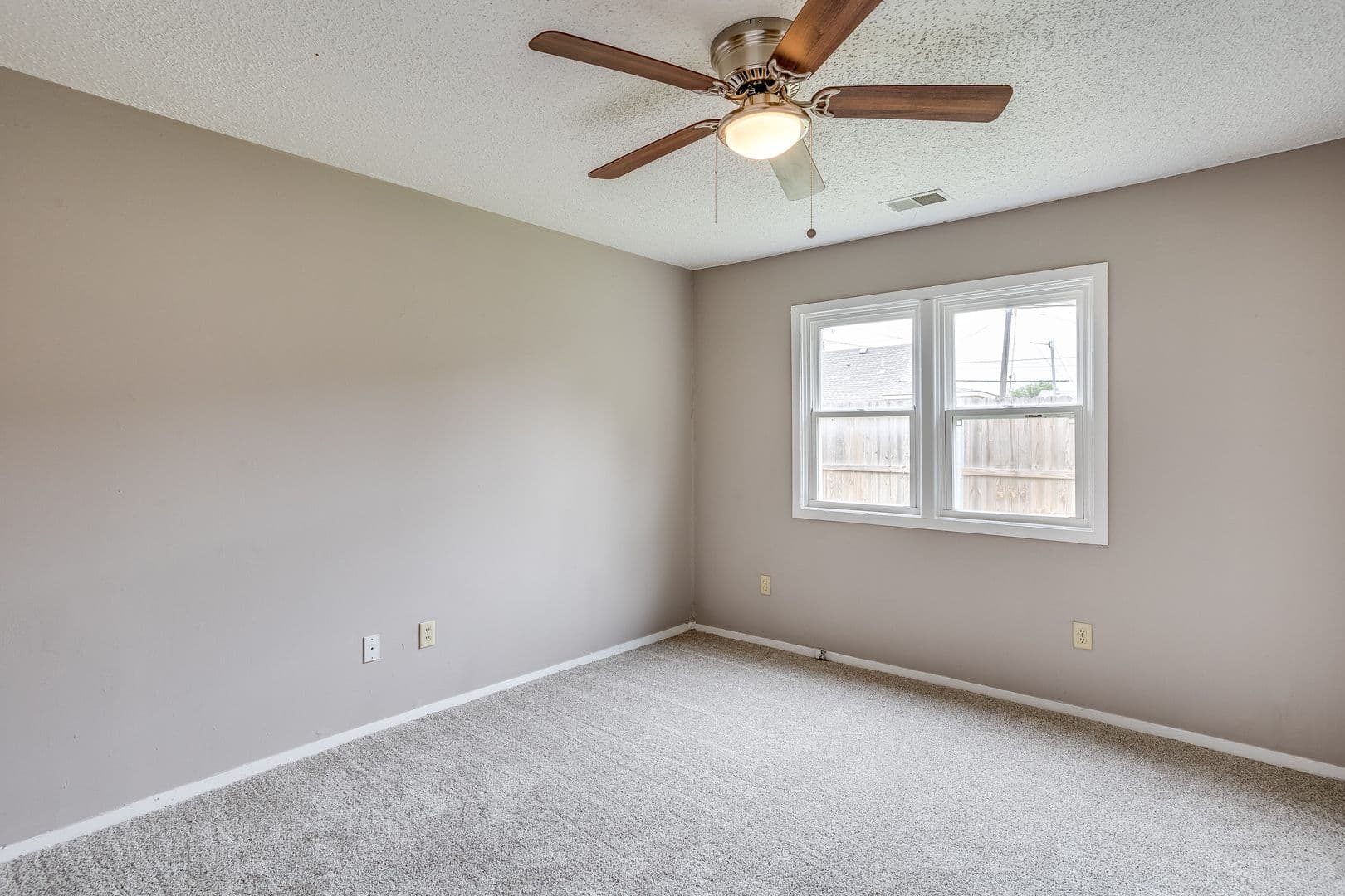 Wichita House: 2051 S Topeka Ave