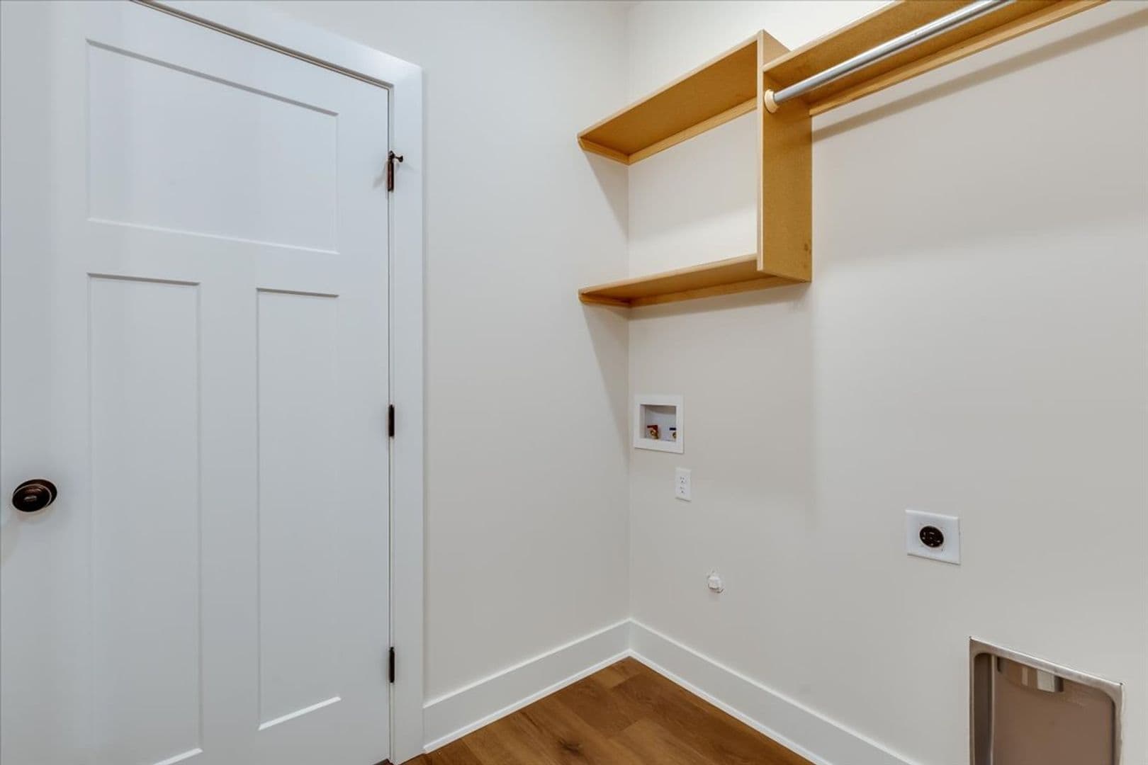 Goddard House: 103 N Mendocino Ct