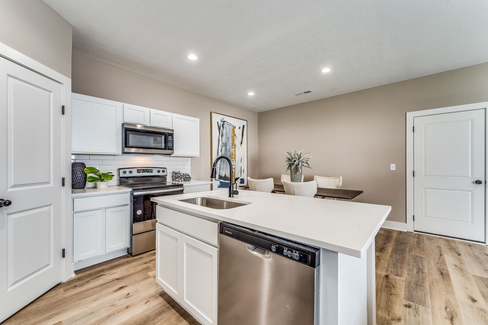 Wichita House: 5519 N Sandkey Ct