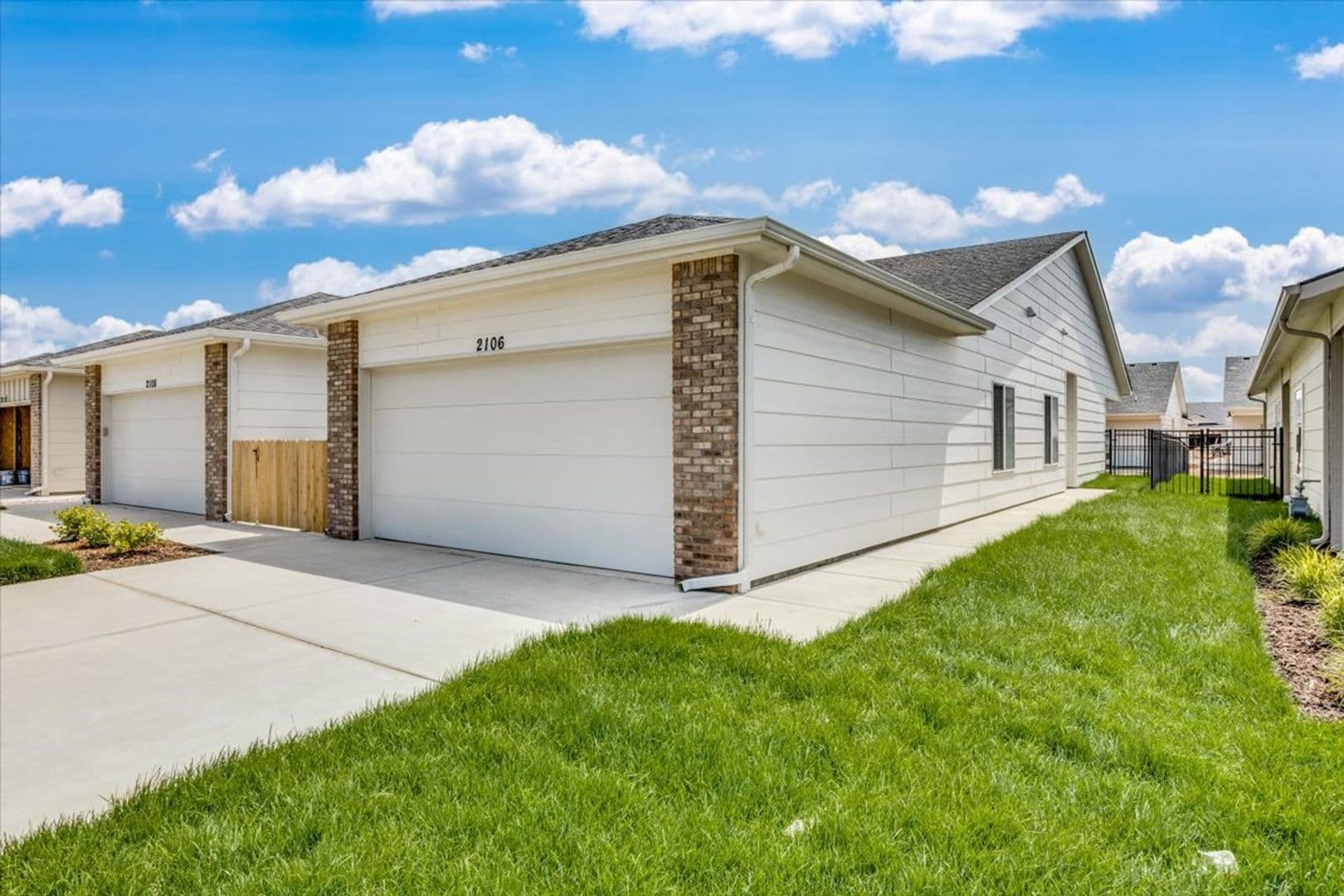 Goddard House: 15438 W Josephine St