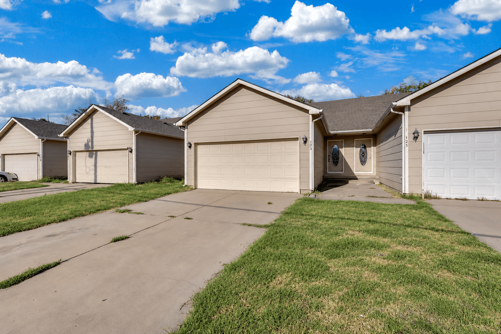 Wichita House: 121 N Florence St