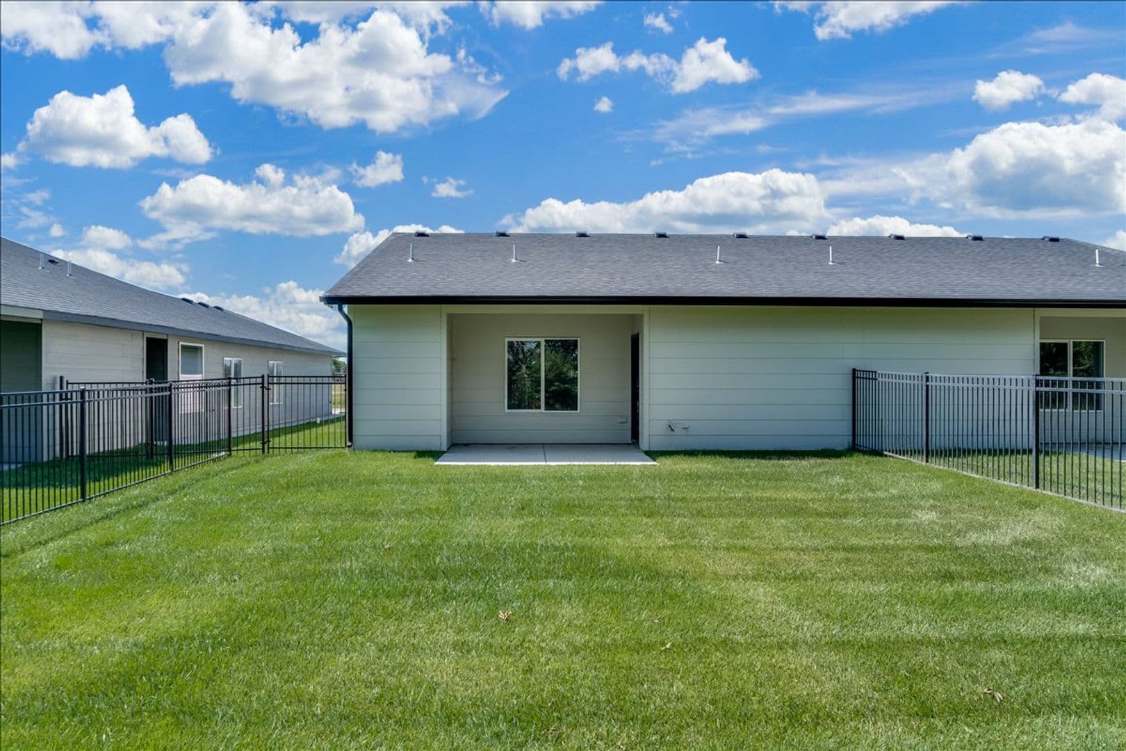 Wichita House: 11316 W 35th Cir S