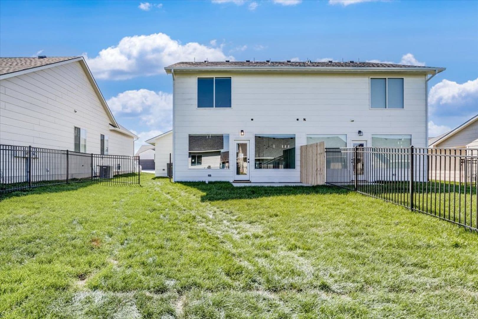 Maize Townhome: 5409 N Briskbay Ct