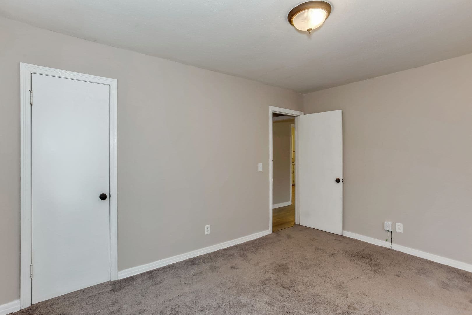 Wichita House: 331 N Saint Paul Ave