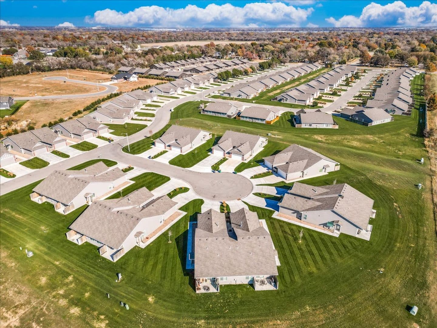 Wichita House: 5519 N Sandkey Ct