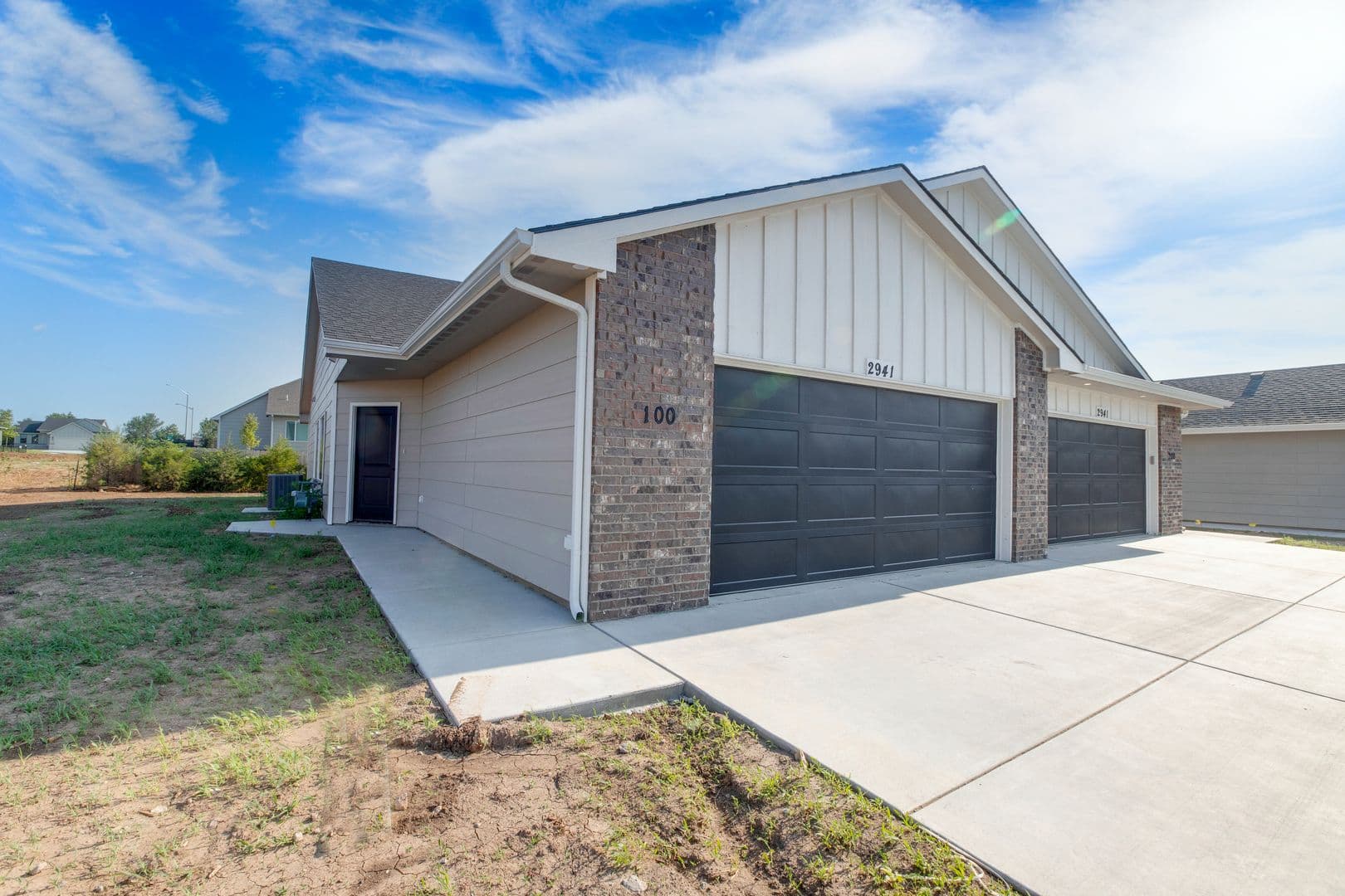 Wichita House: 2933-100 S Maize Ct