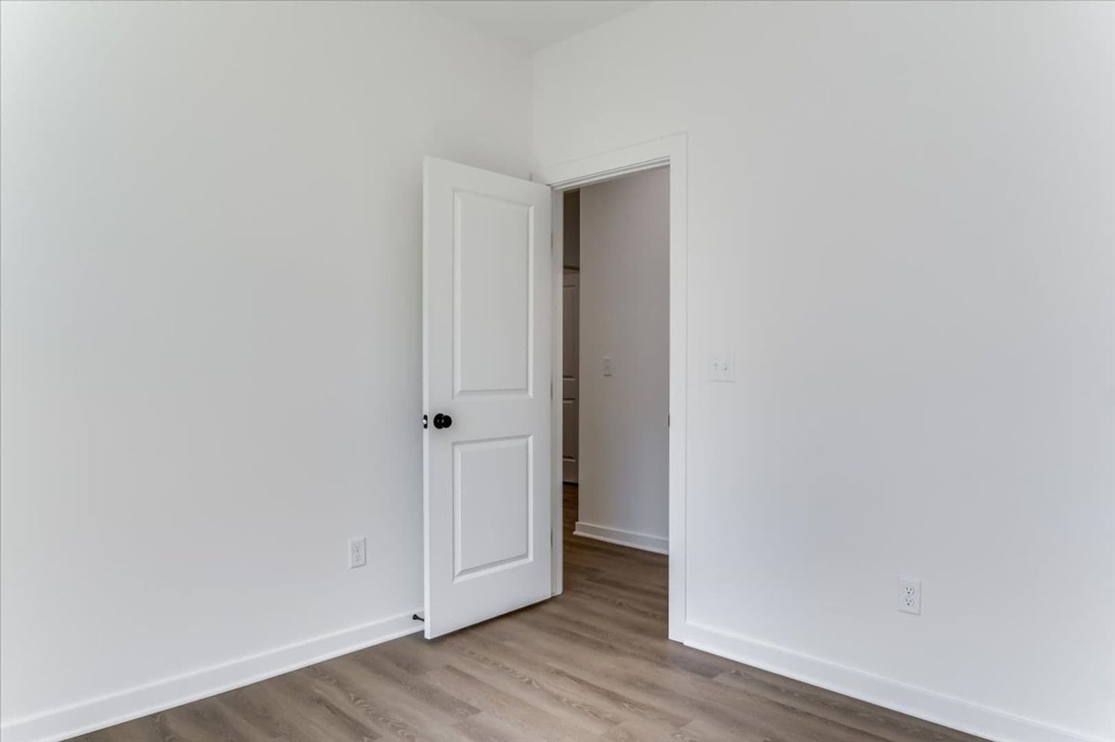 Wichita House: 11318 W 35th Cir S