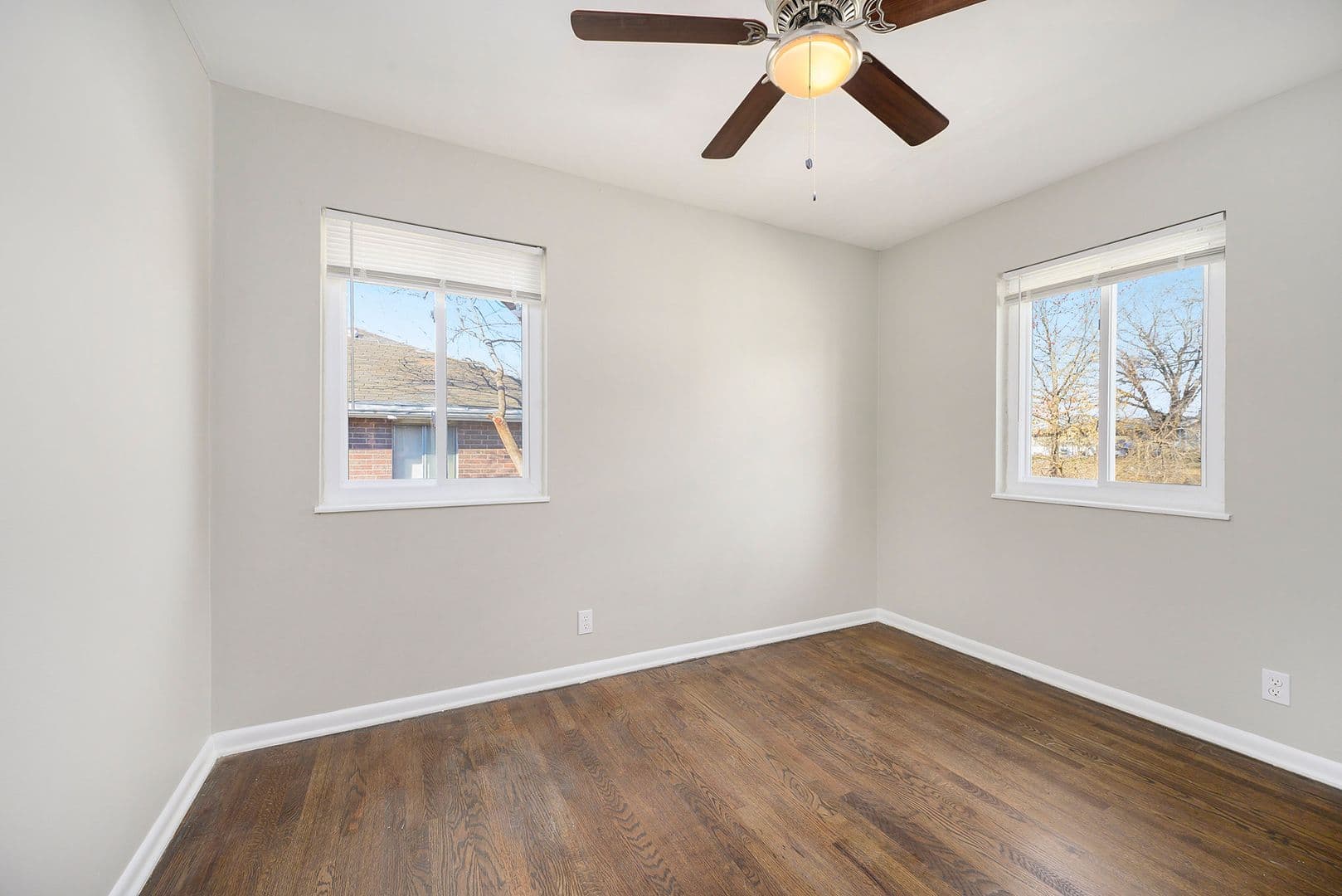 Gladstone Condo: 804 NE 68th St