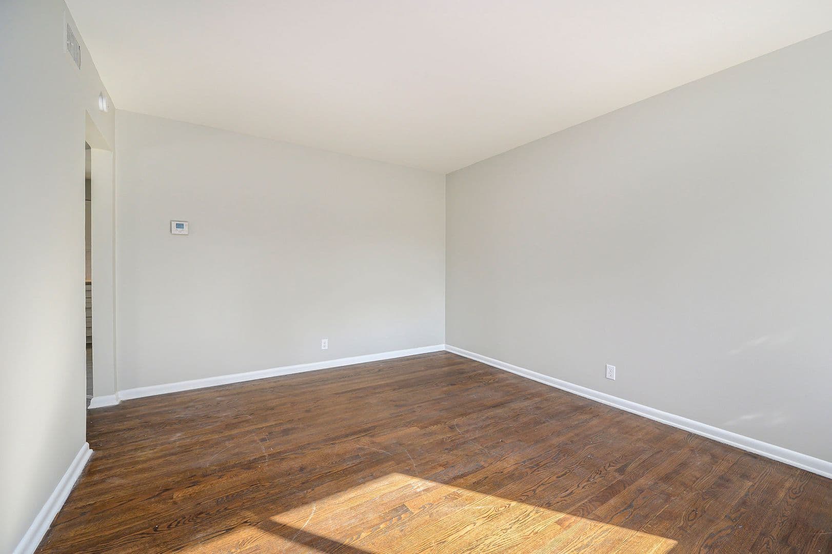Gladstone Condo: 804 NE 68th St