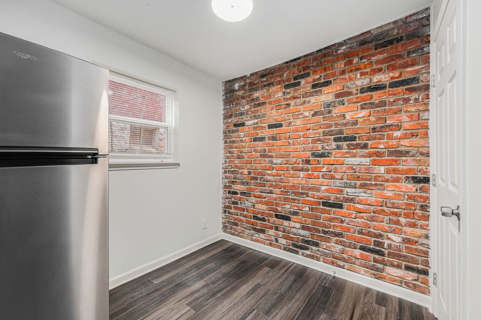 Kansas City Apartment: 4011 McGee St