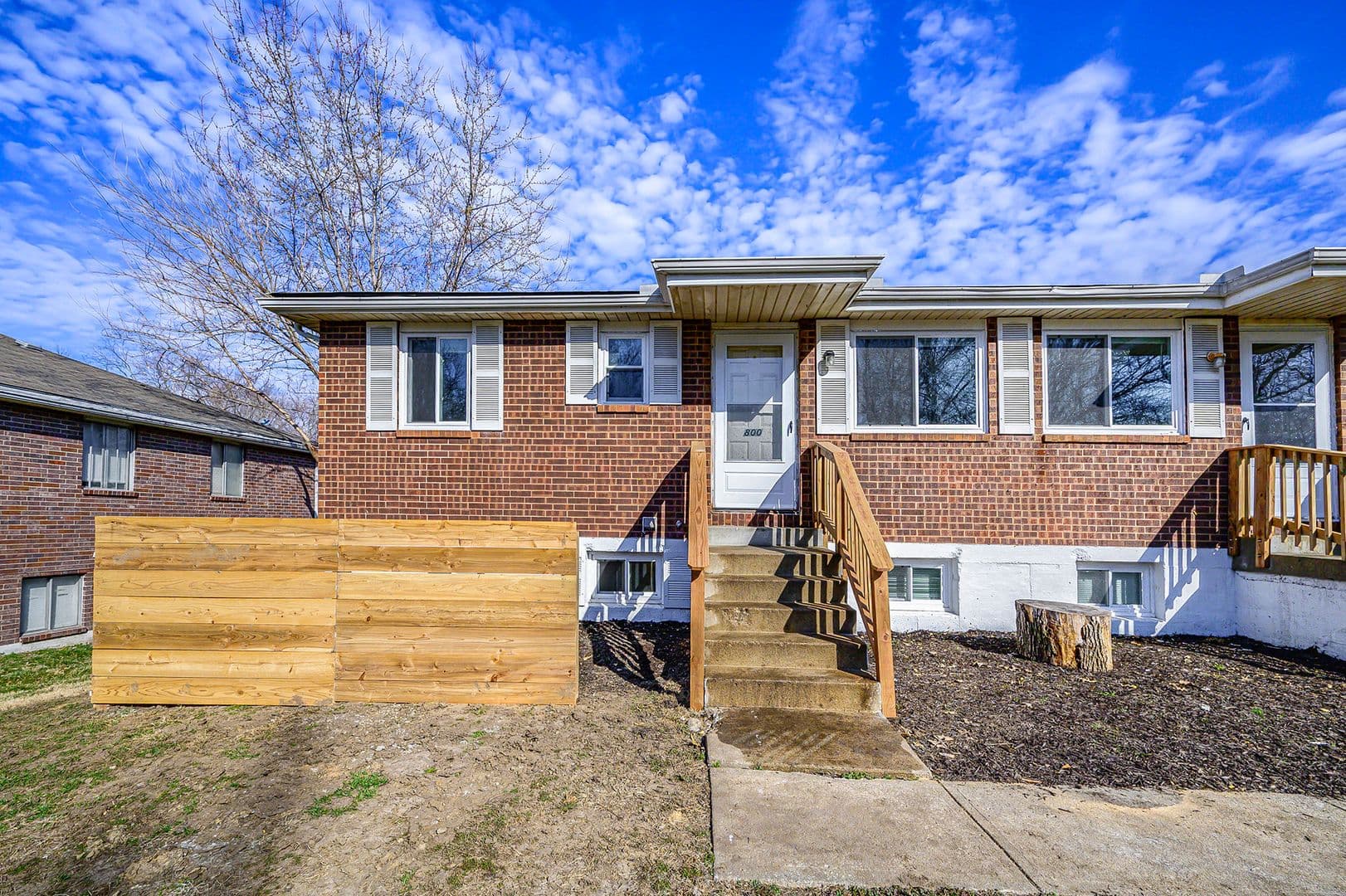 Gladstone Condo: 800 NE 68th St