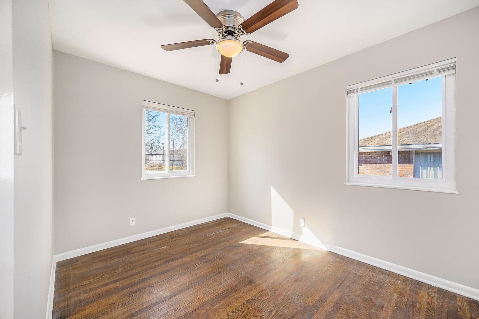 Gladstone Condo: 800 NE 68th St