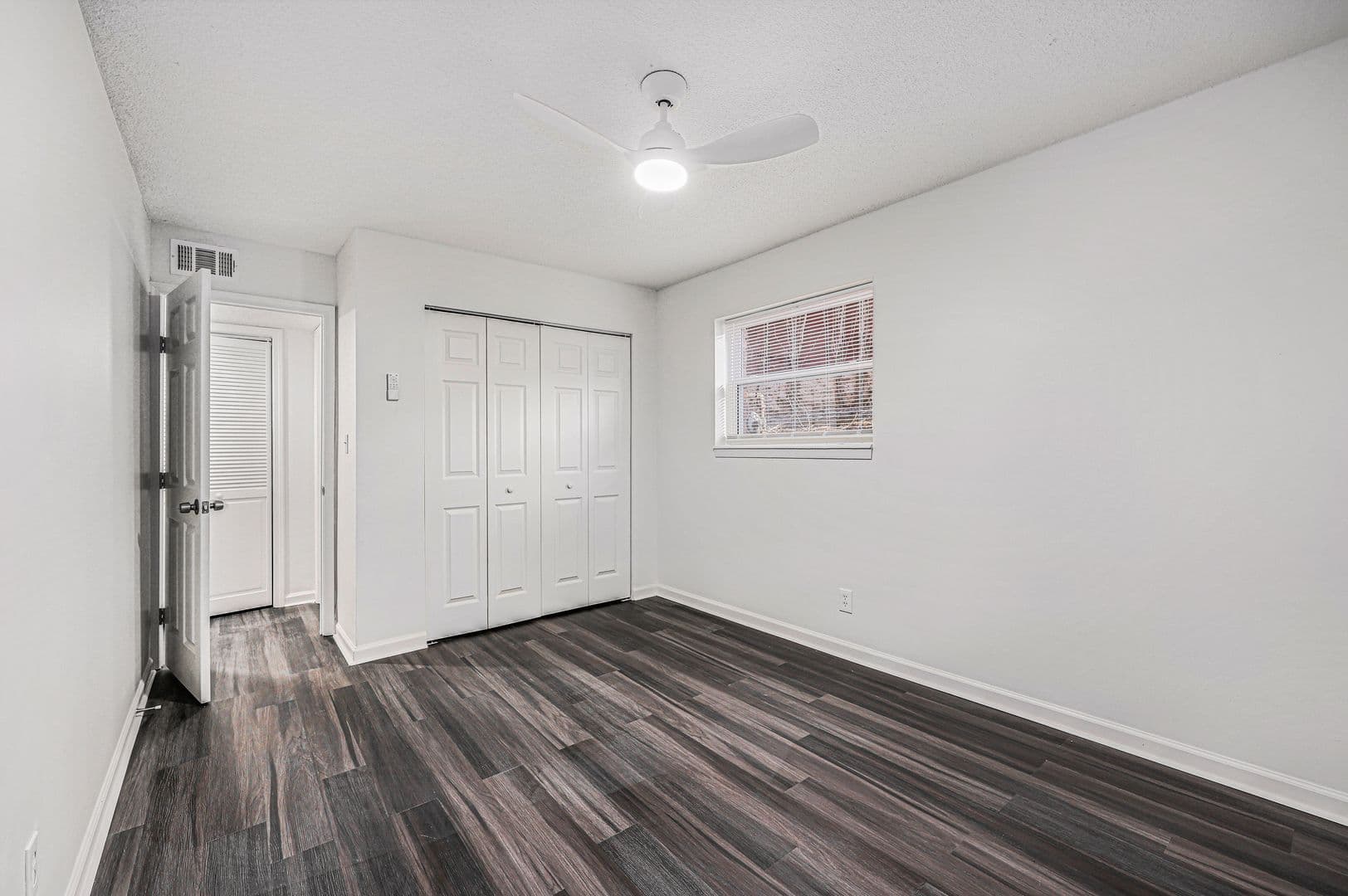 Kansas City Apartment: 4011 McGee St