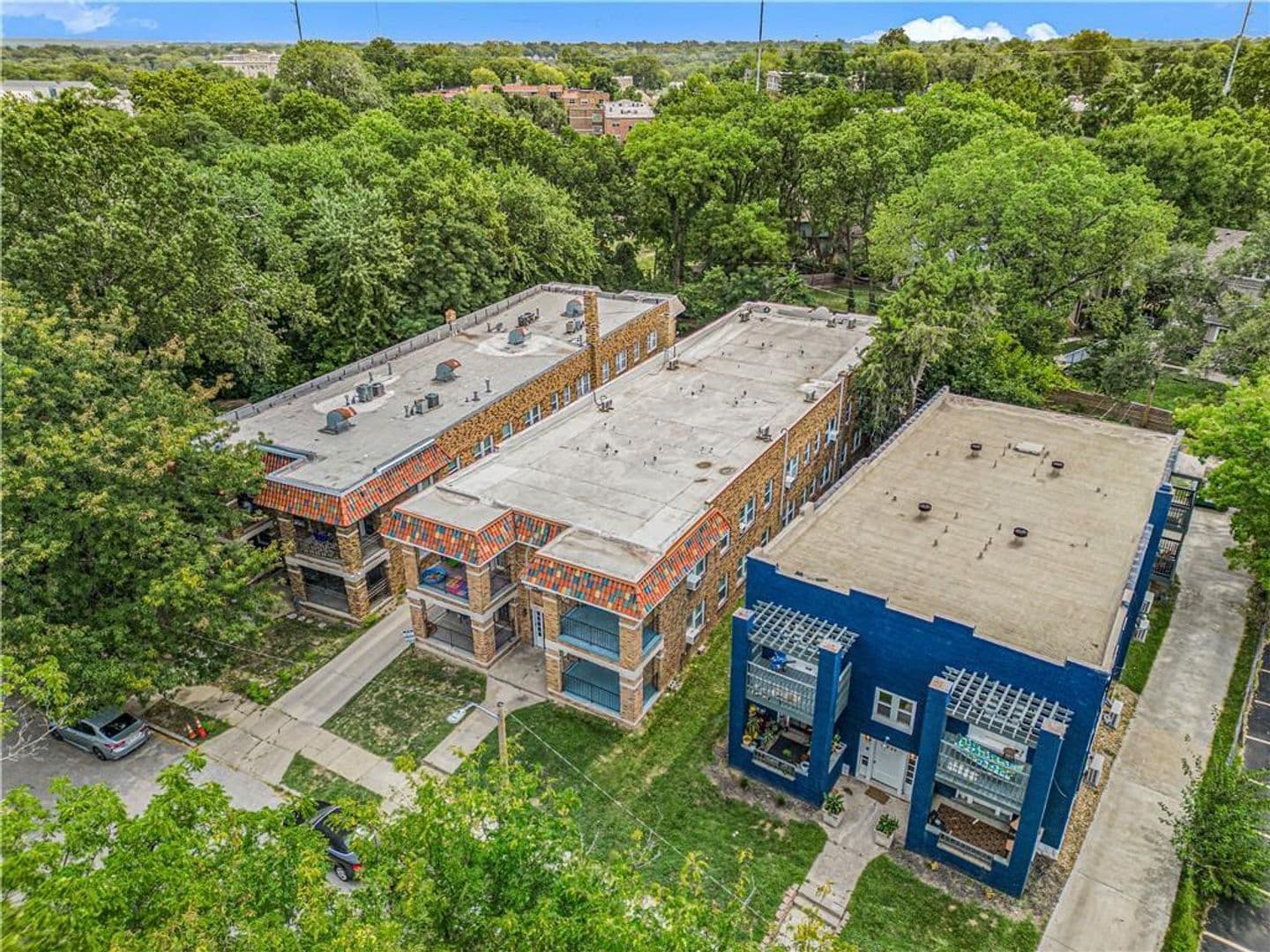 Kansas City Apartment: 2729 Campbell St