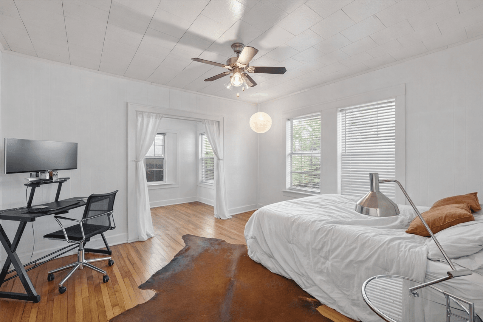 Austin Apartment: 1202 E. 29th St - #C
