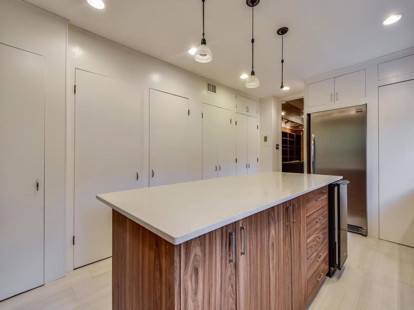 Austin House: 800 Leonard St