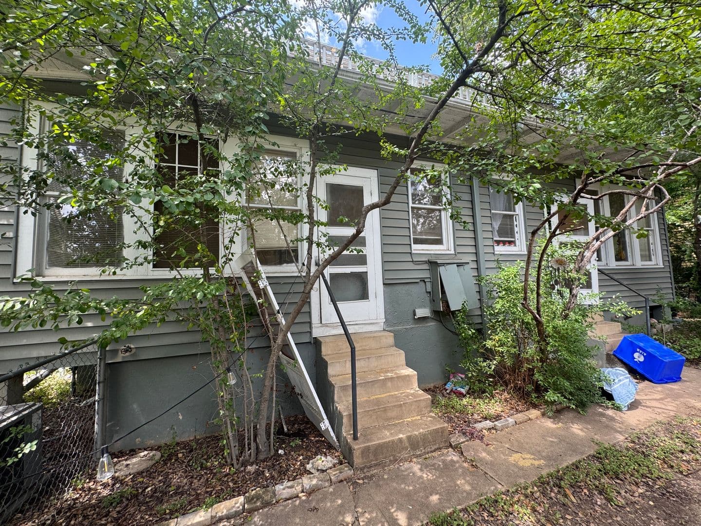 Austin Multiplex: 1103 W 22nd St