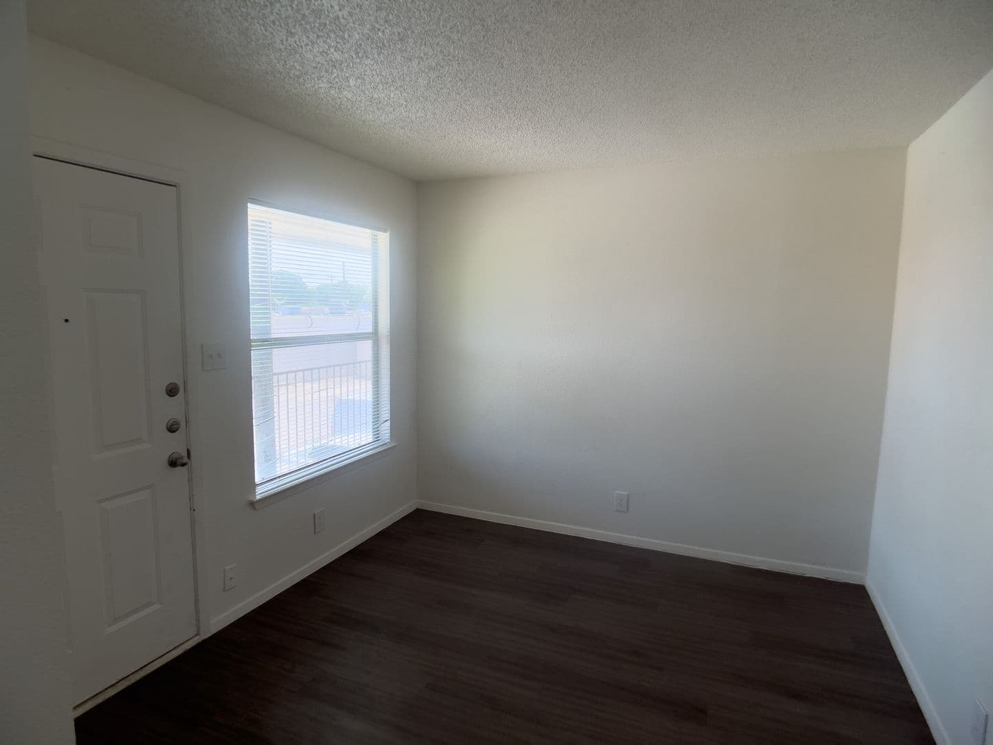 Austin Apartment: 2627 Jones Rd