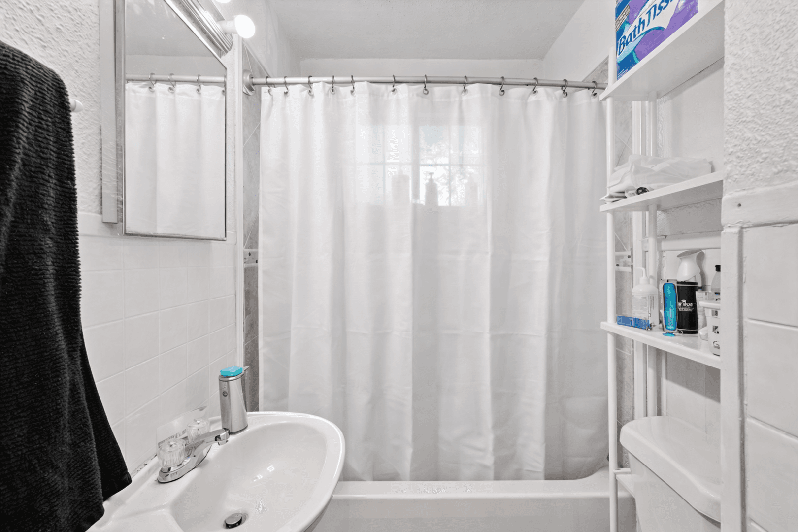 Austin Apartment: 1202 E. 29th St - #C