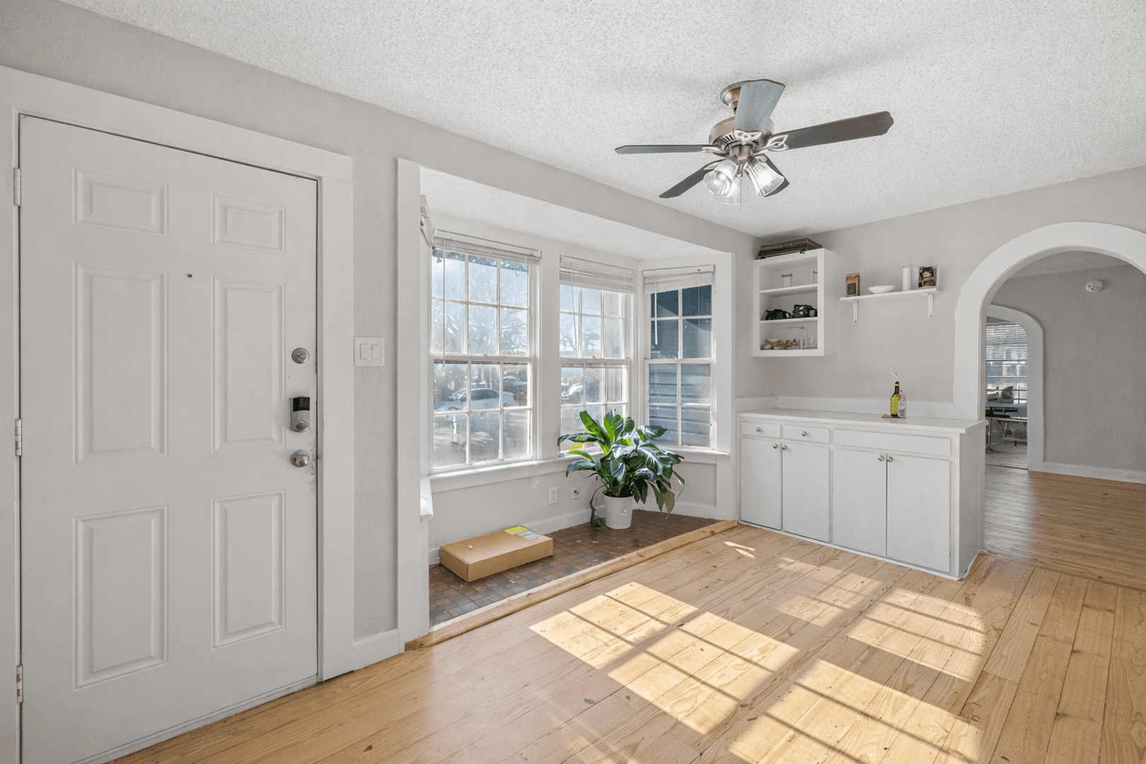 Austin Apartment: 1202 E. 29th St - #C