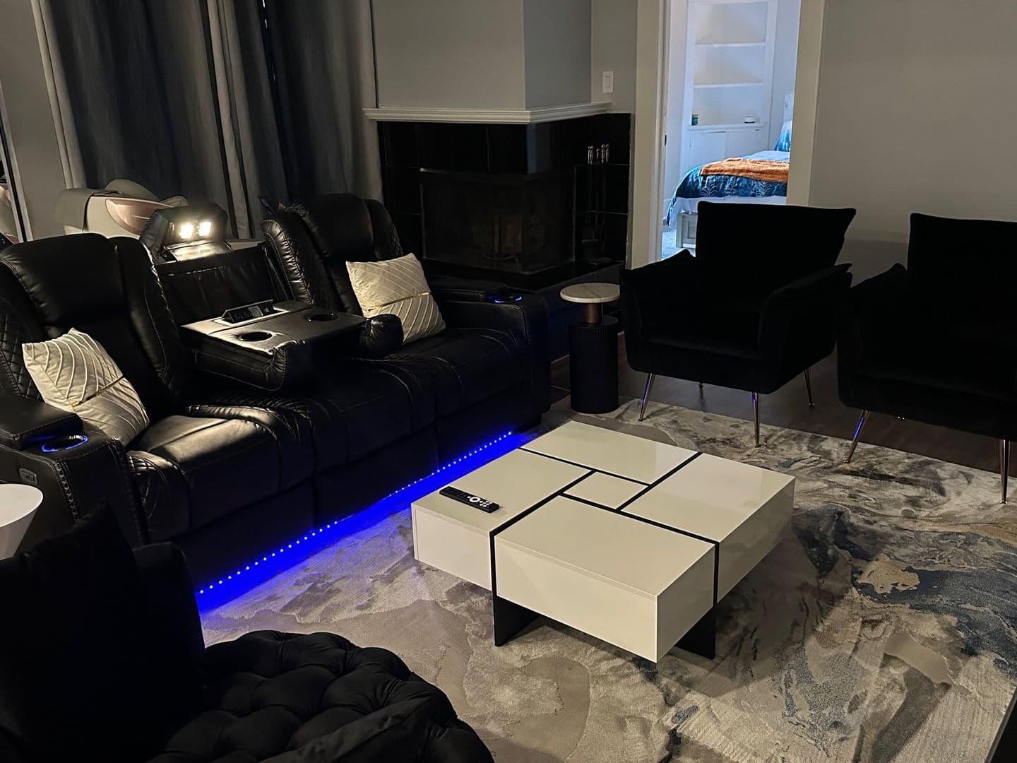Austin Multiplex: 3210 Hampton A, B, C - FULLY REMODELED 14 BEDROOM 7 BATH