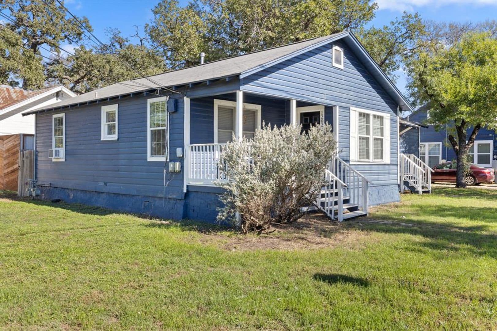 Austin Apartment: 1202 E. 29th St - #A