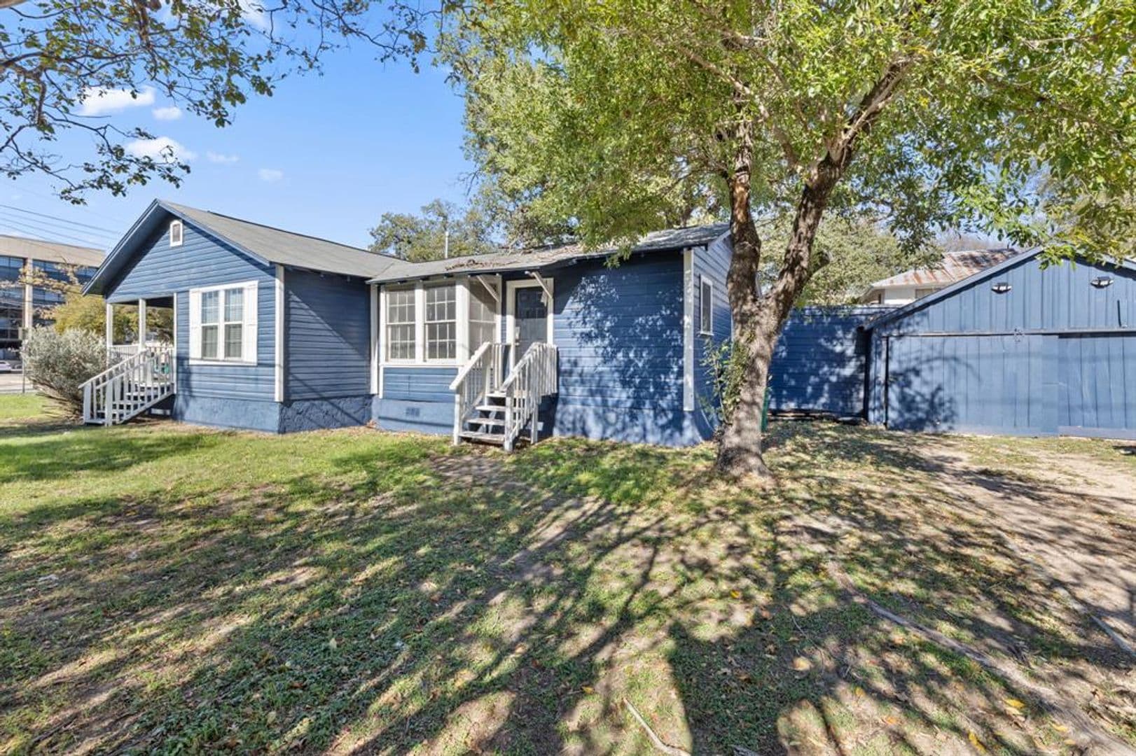 Austin Apartment: 1202 E. 29th St - #A