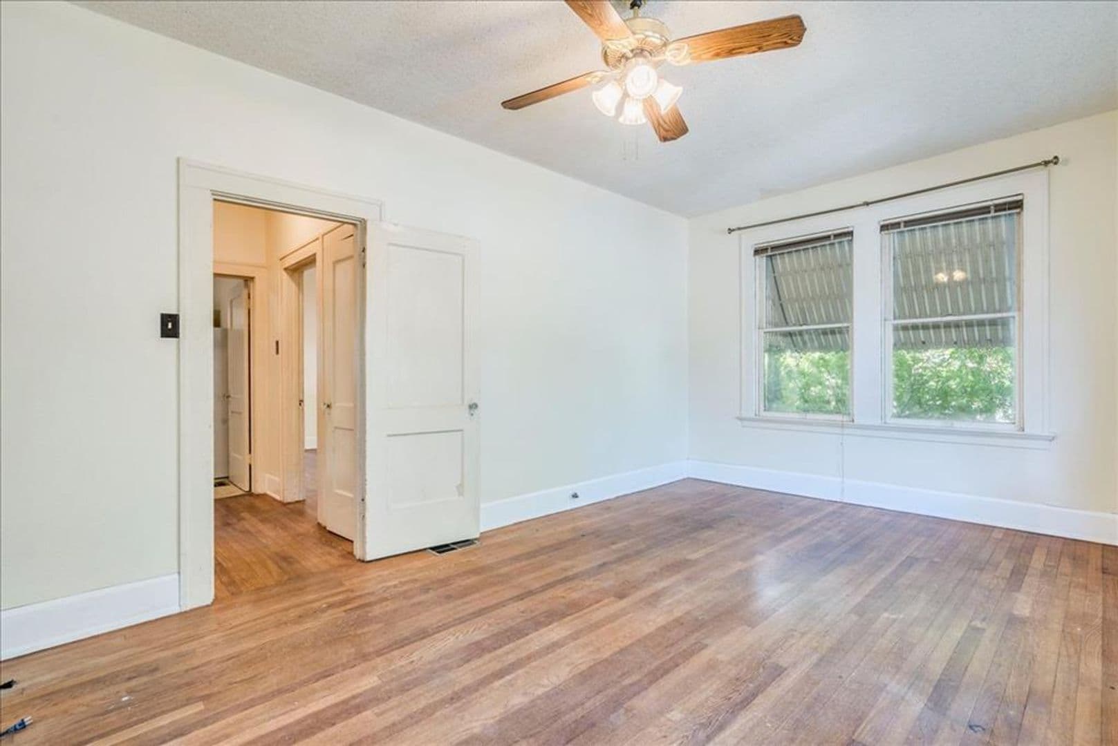 Austin Multiplex: 1103 W 22nd St