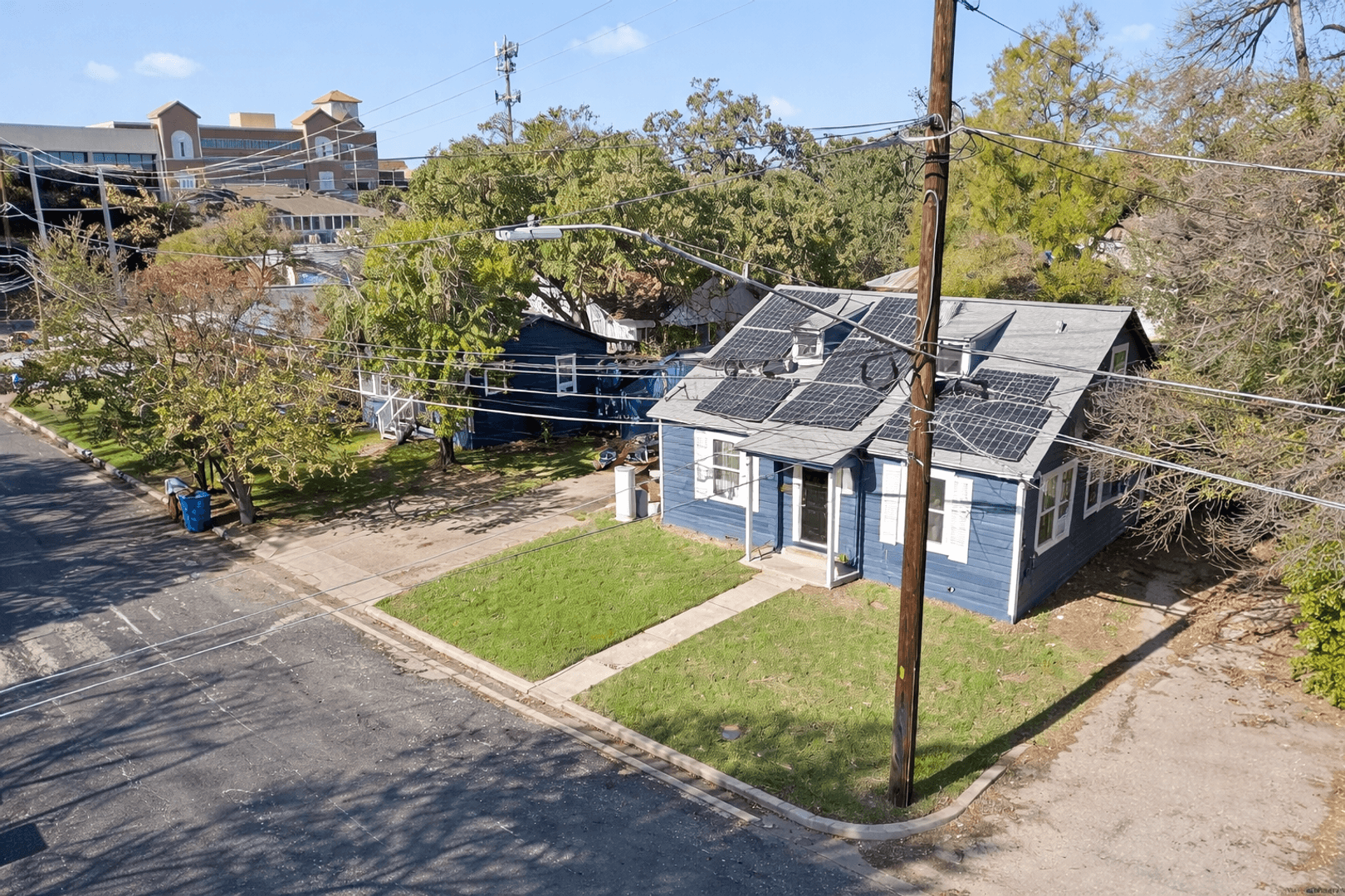 Austin Apartment: 1202 E. 29th St - #C