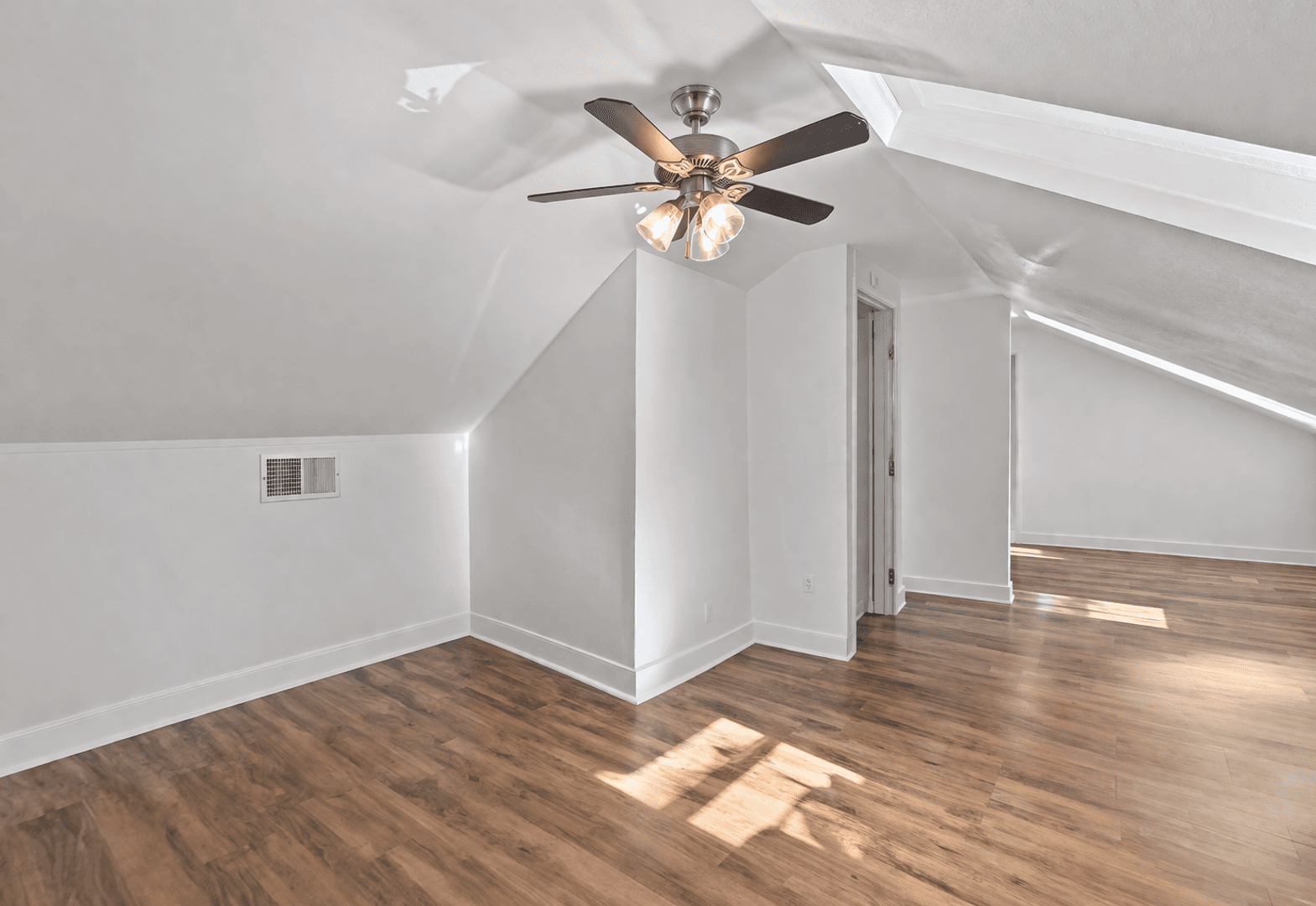 Austin Apartment: 1202 E. 29th St - #C