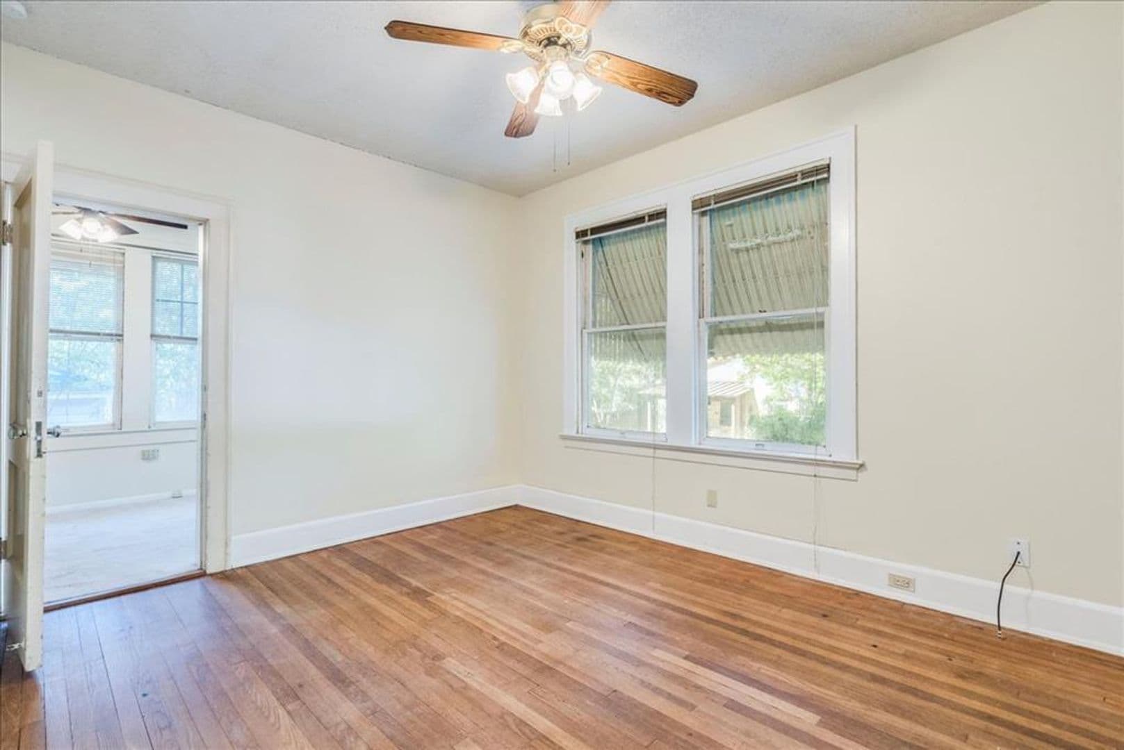 Austin Multiplex: 1103 W 22nd St