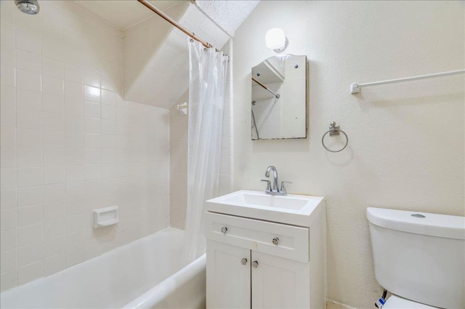 Austin Multiplex: 1103 W 22nd St