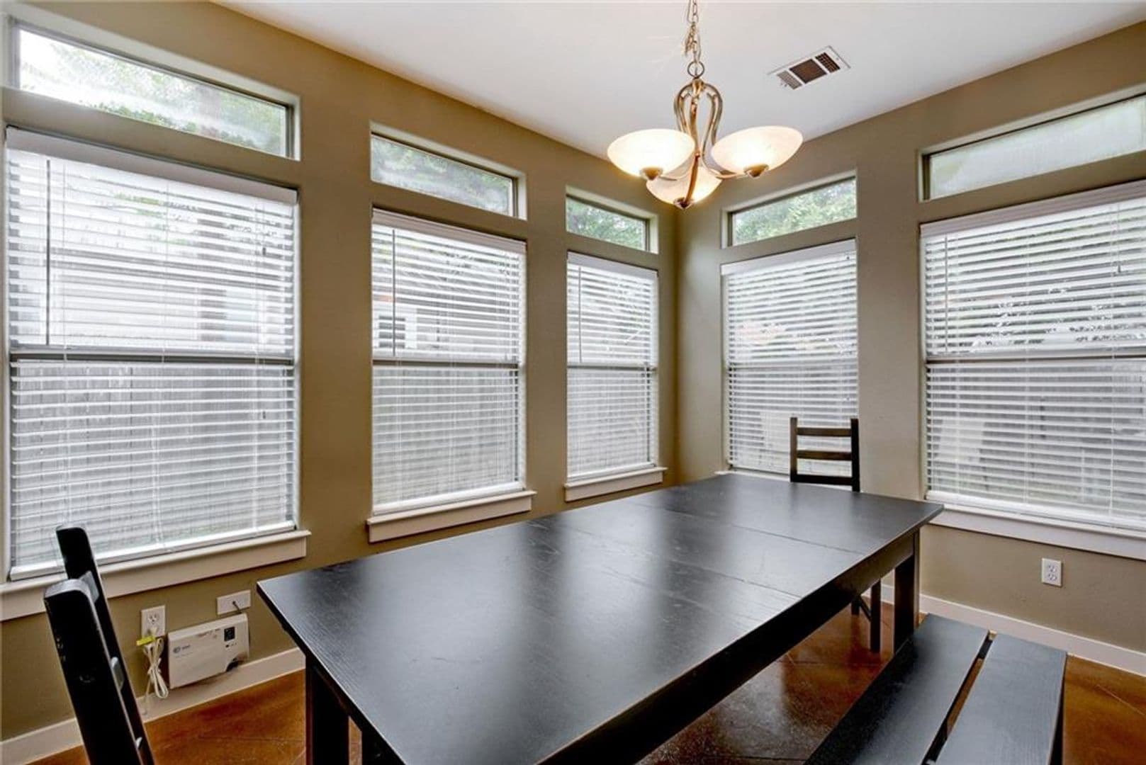 Austin Apartment: 4500 Avenue C