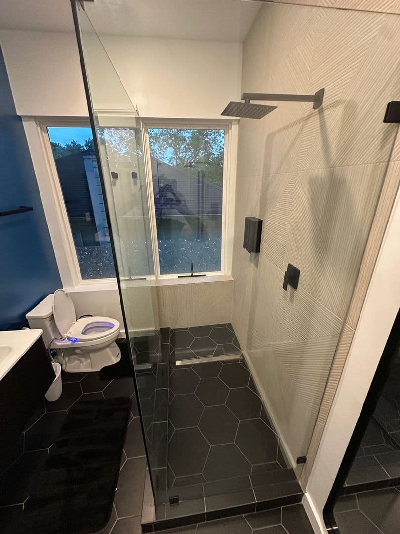 Austin Multiplex: 3210 Hampton A, B, C - FULLY REMODELED 14 BEDROOM 7 BATH