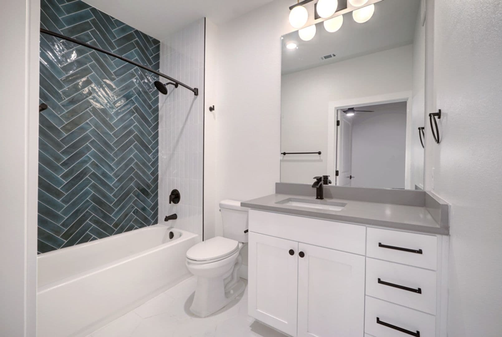 Austin Apartment: 3000 Duval St
