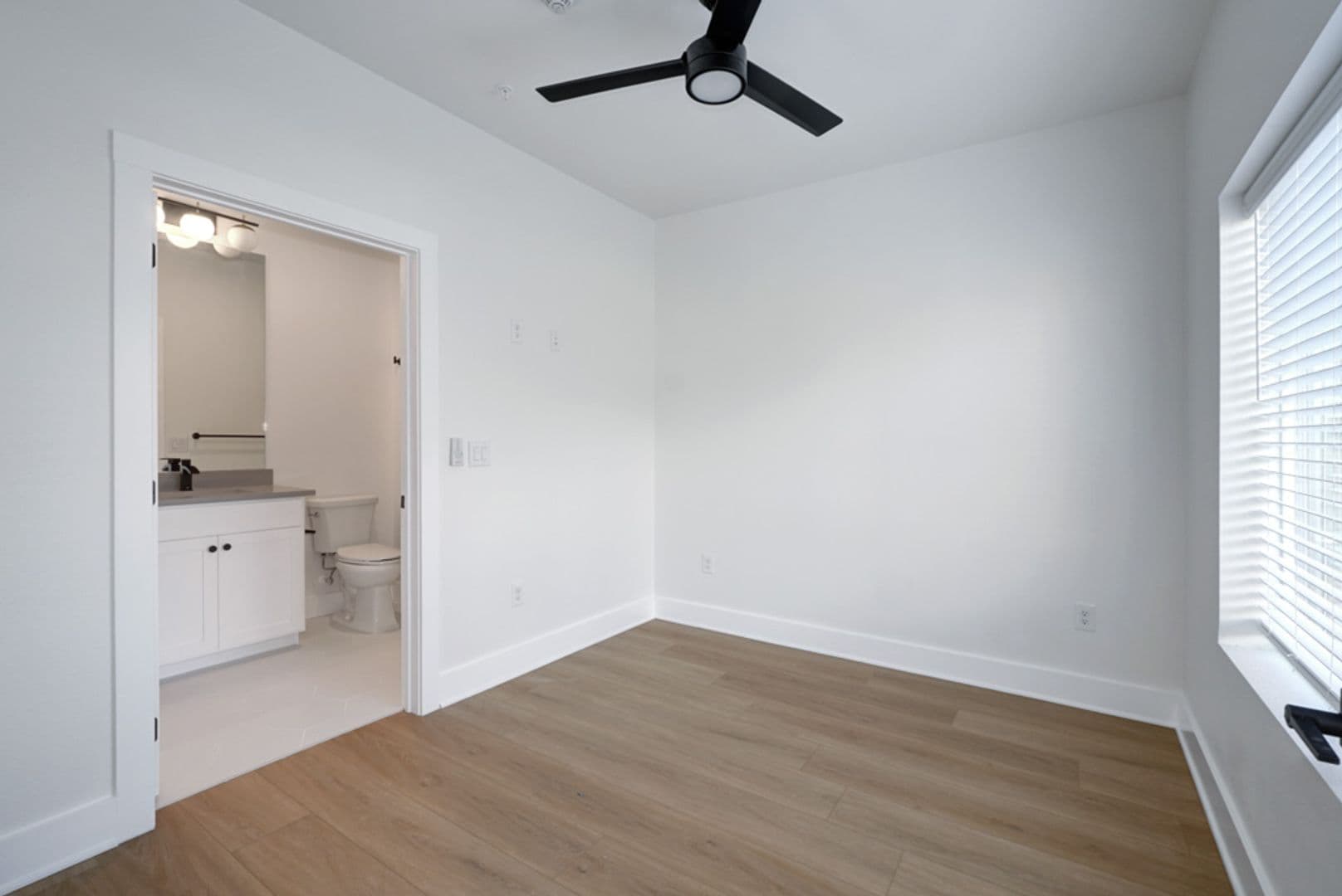 Austin Apartment: 3000 Duval ST - #202