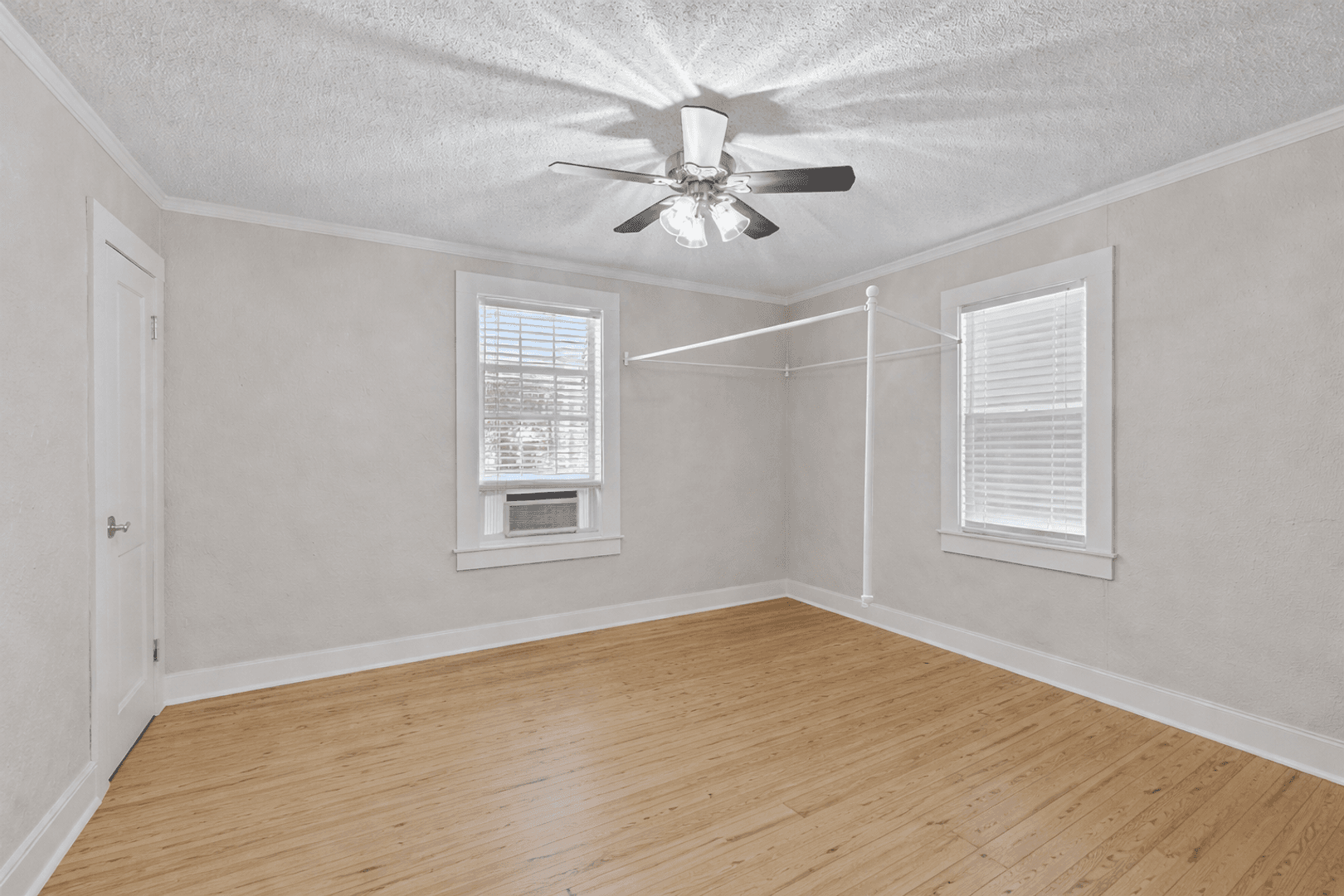Austin Apartment: 1202 E. 29th St - #C