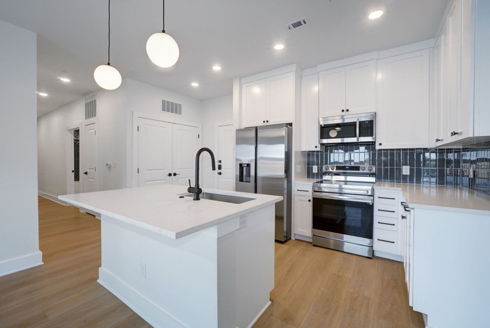 Austin Apartment: 3000 Duval St