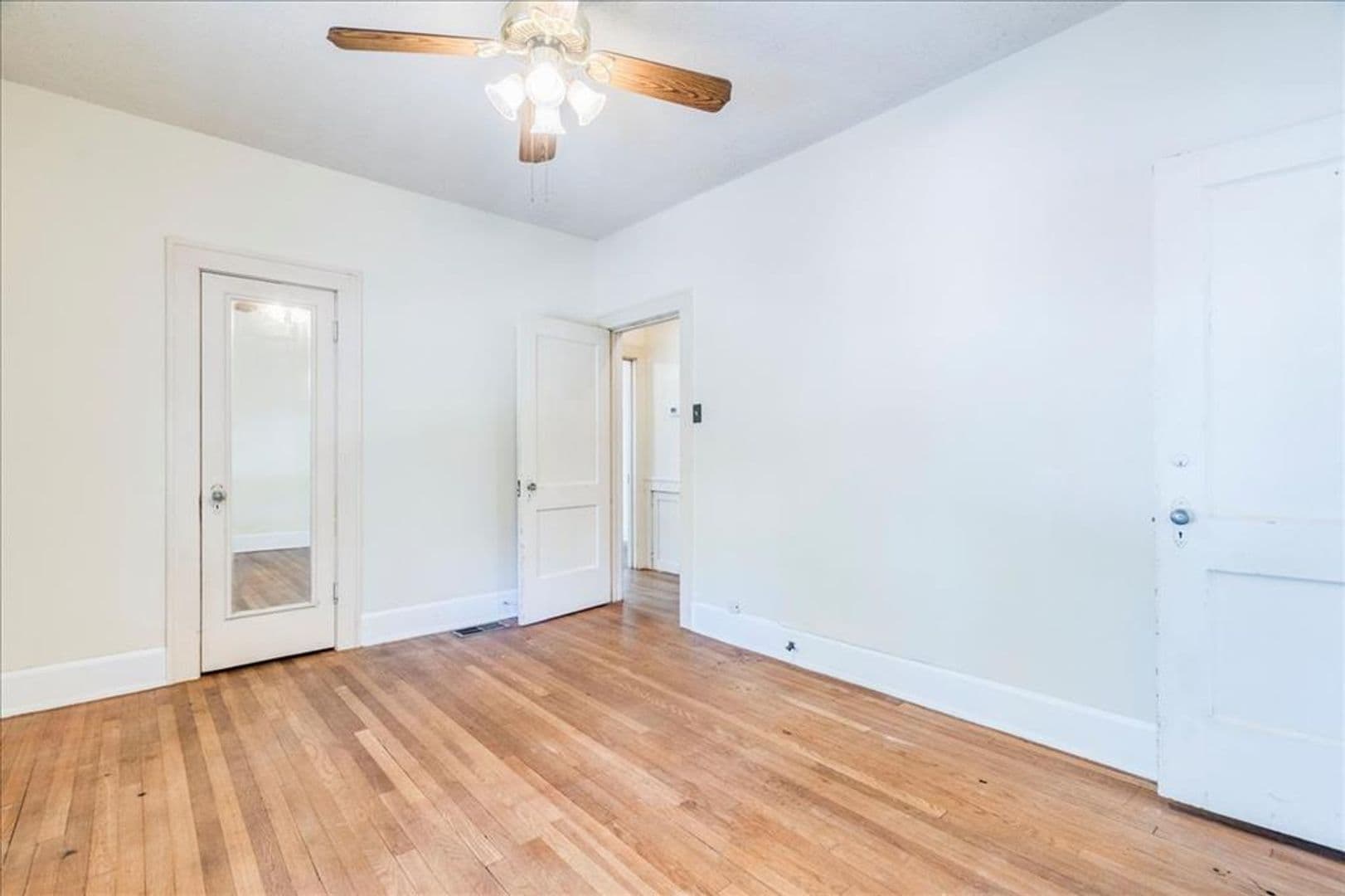 Austin Multiplex: 1103 W 22nd St