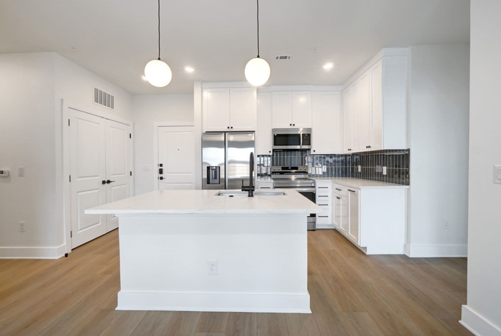 Austin Apartment: 3000 Duval St