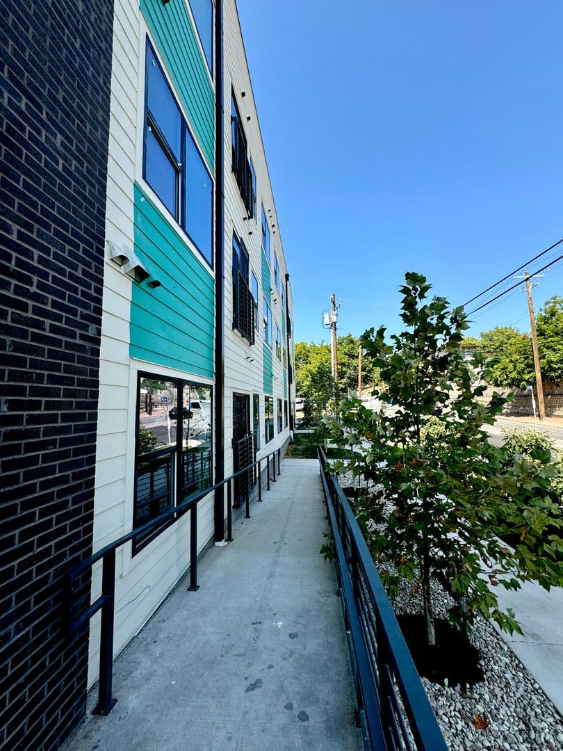 Austin Apartment: 3000 Duval St