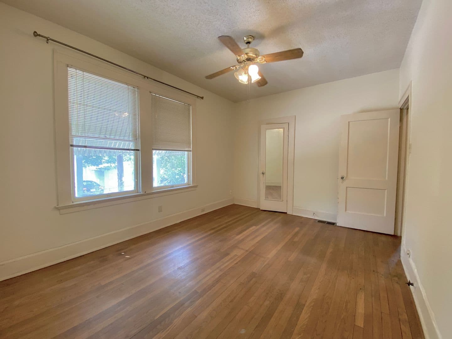 Austin Multiplex: 1103 W 22nd St