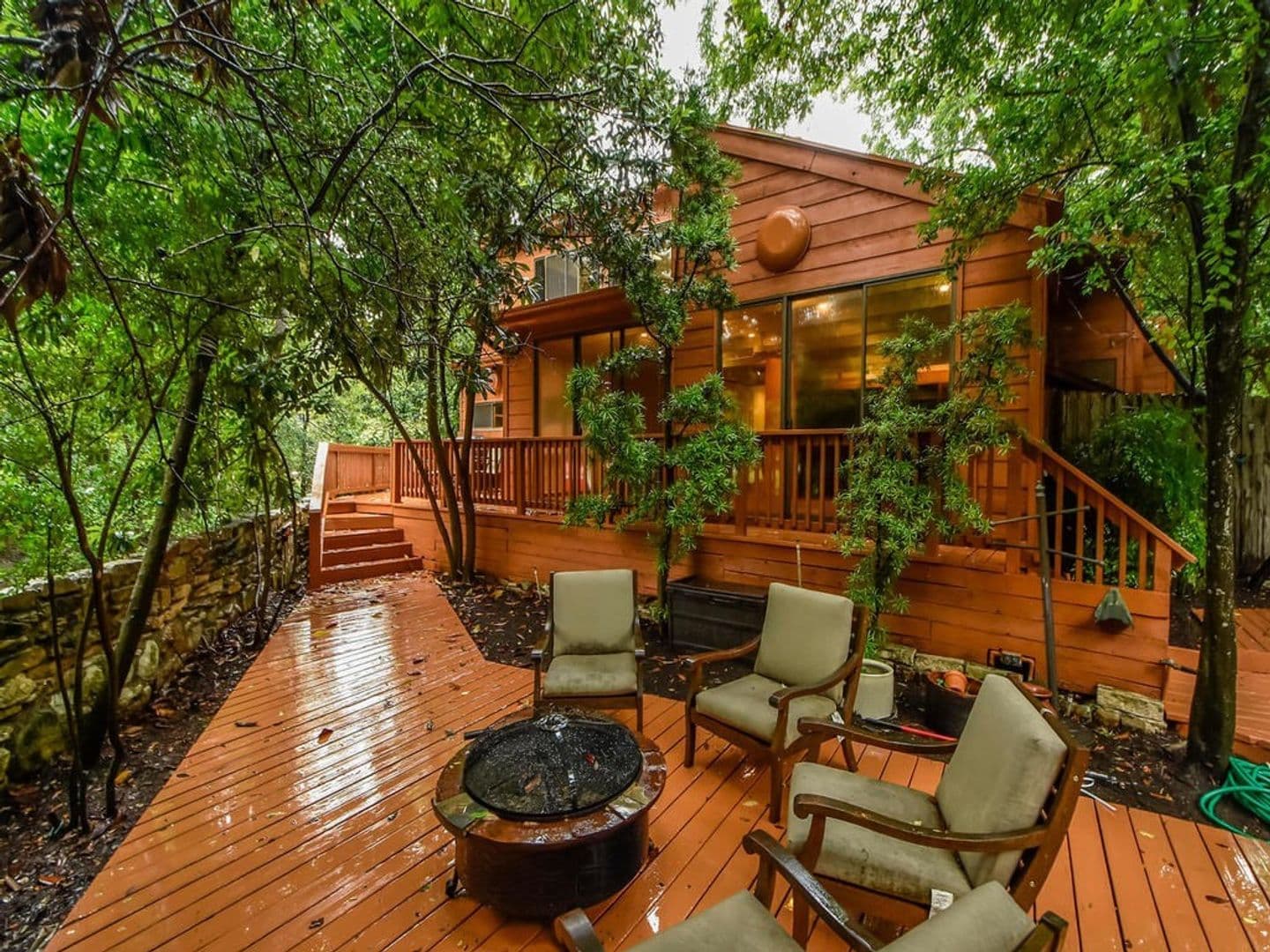 Austin House: 800 Leonard St