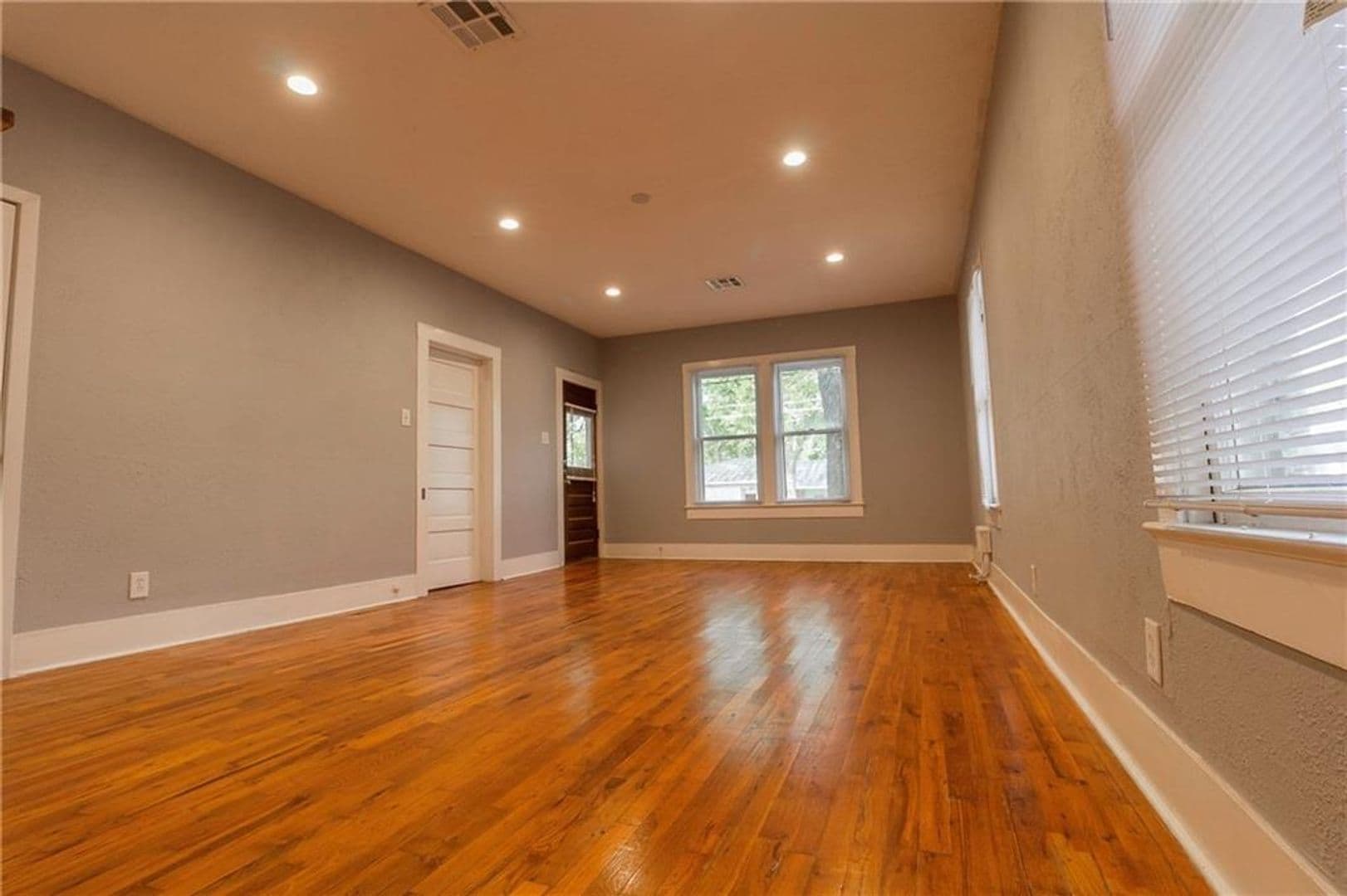 Austin House: 4517 Avenue F